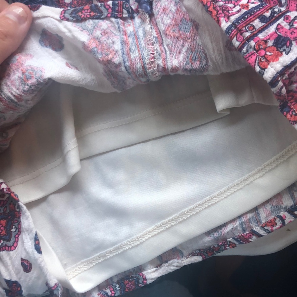 Patterned Flowy Shorts - Picture 8 of 10